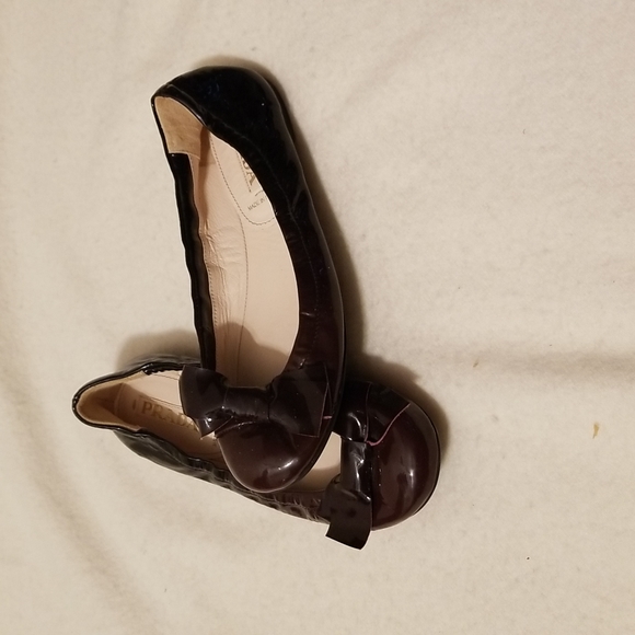 Prada flats - Picture 3 of 9